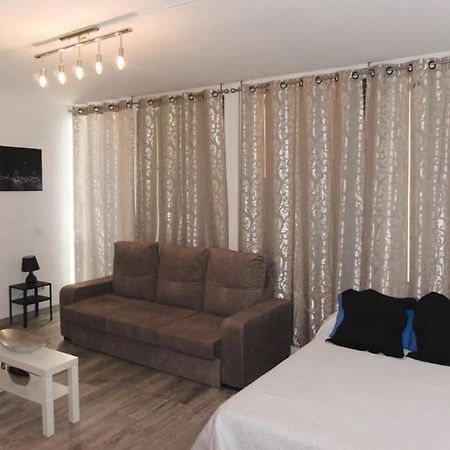 Estudio En Plaza Vara Del Rey Madrid Exterior photo